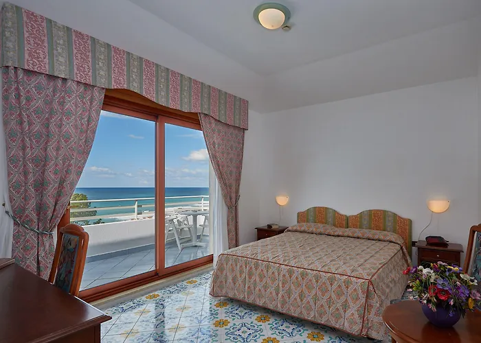 Hotel La Castellana 4*