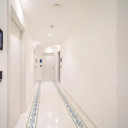 Hotell La Castellana 4*