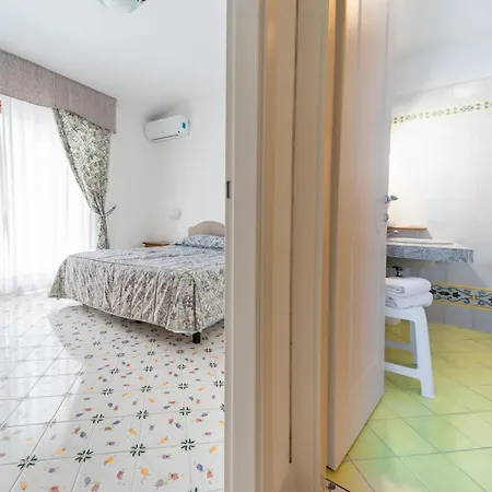 La Castellana 4* بلفيديري ماريتّيمو