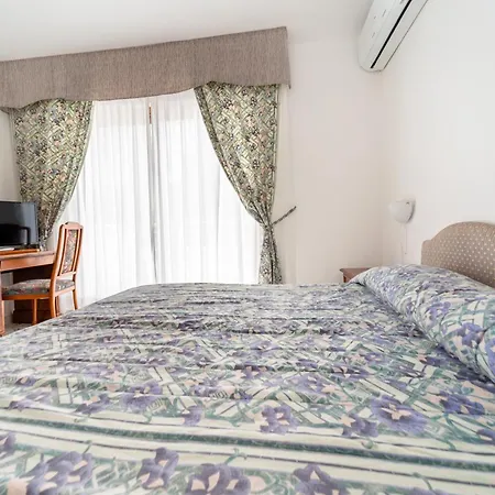 فندق La Castellana 4*