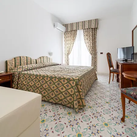 La Castellana 4*