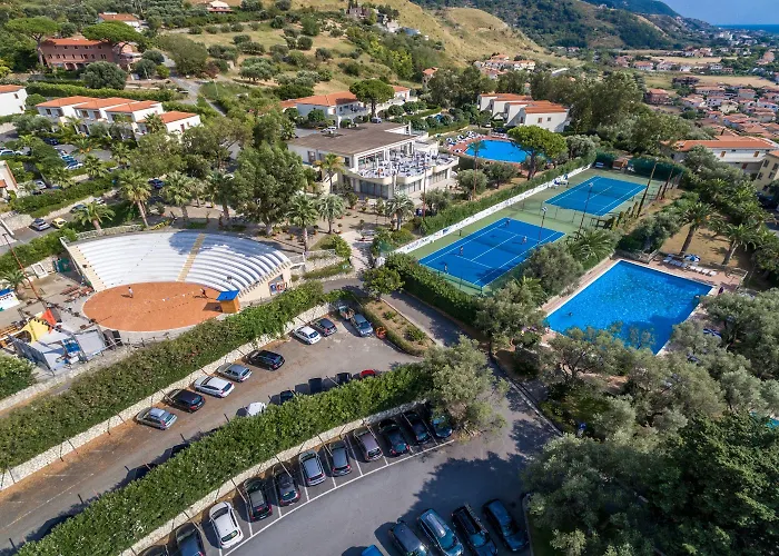 La Castellana 4* בלבדרה מריטימו