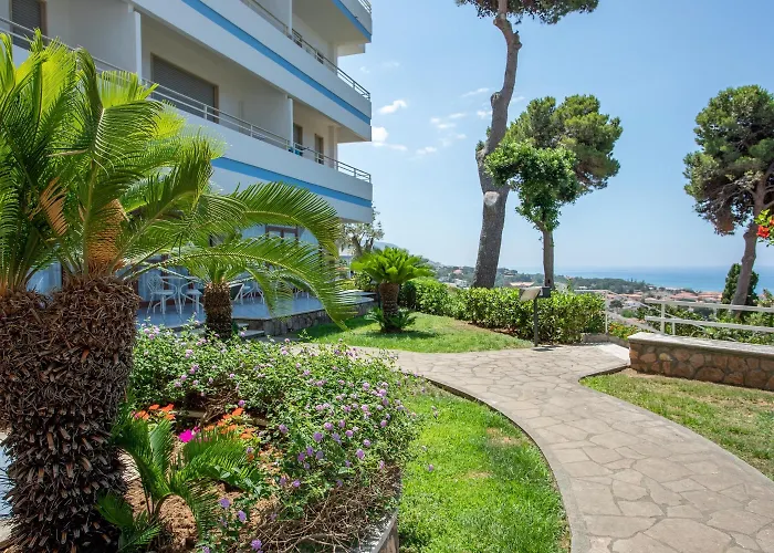 Hotel La Castellana 4*