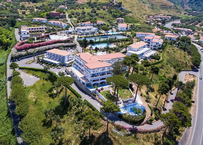 La Castellana Belvedere Marittimo