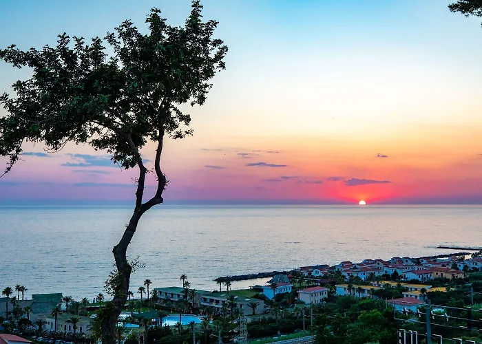 מלון La Castellana 4*