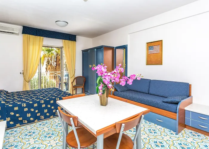 La Castellana 4* בלבדרה מריטימו